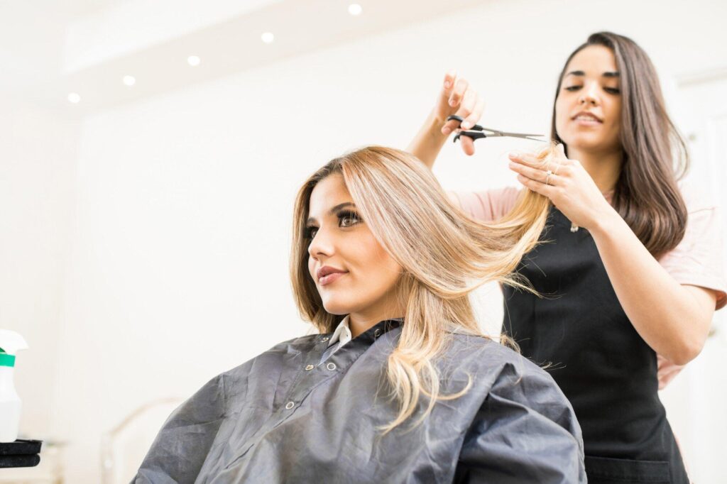 A Career in Skincare: What Does an Esthetician Do?